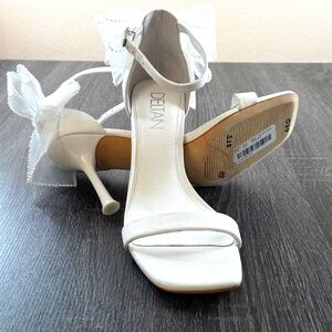 Deltan Abbie Bow Sandals.White Leather Firm Mesh Back bow. 10M.
